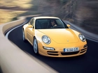 żółte Porsche Carrera, Droga