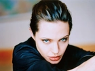 Angelina Jolie, niebieskie oczy