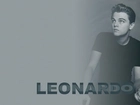 Leonardo DiCaprio,czarna koszulka