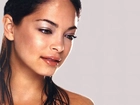 Kristin Kreuk, Buzia