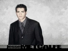 Jesse Metcalfe,czarna marynarka