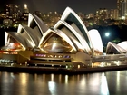 Opera, Sydney, Noc