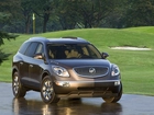 Buick Enclave, Zderzak, Atrapa