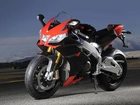 Aprilia RSV4, Opony, Czacha