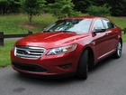 Nowy, Czerwony, Ford Taurus