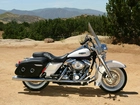 Harley Davidson Road King, Sakwy, Boczne