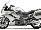 Yamaha FJR1300A, Kufry, Szyba