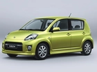 Daihatsu Sirion, Spojler, Dachowy