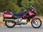 Bordowa, Honda NT700V, Owiewki