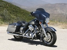 Harley-Davidson Touring Street Glide, Gmole