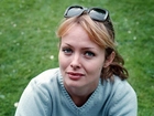 Izabella Scorupco, Niebieski, Sweter, Czarne, Okulary