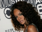 Rihanna, Ciemne, Włosy