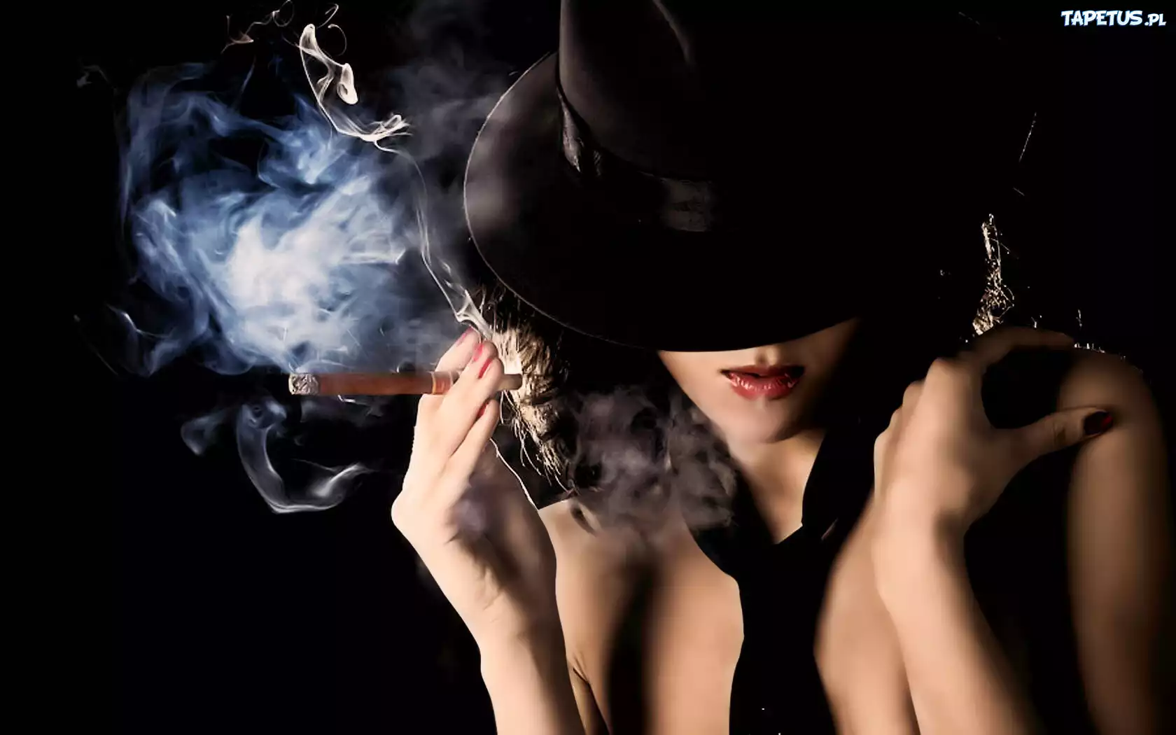 Когда выйдет песня ты снова куришь. Девушка с сигаретой. Дама с сигаретой. В шляпе с сигаретой. Женщина в шляпе с сигарой.