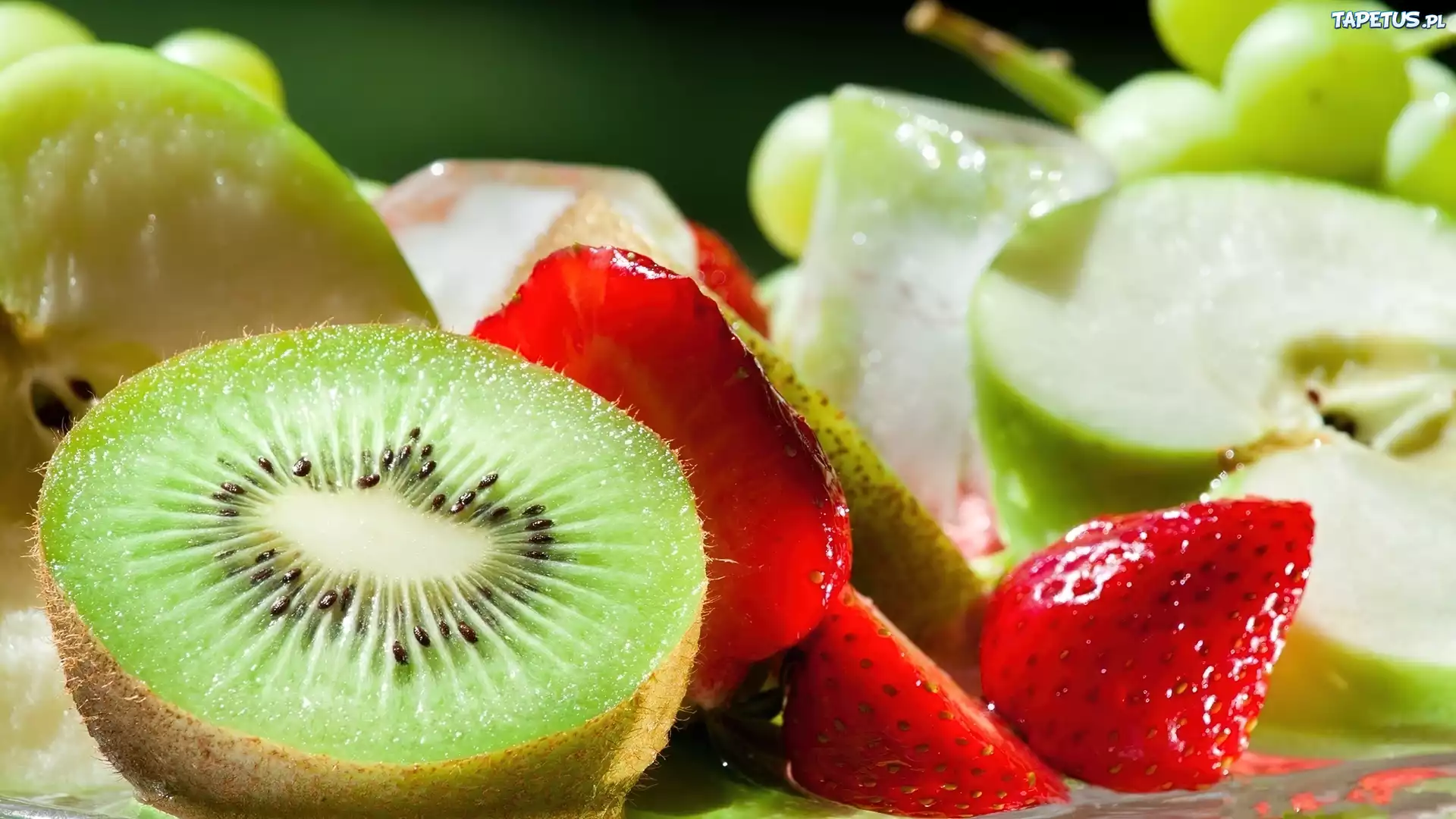 Jabłka, Kiwi, Truskawki, Winogrona