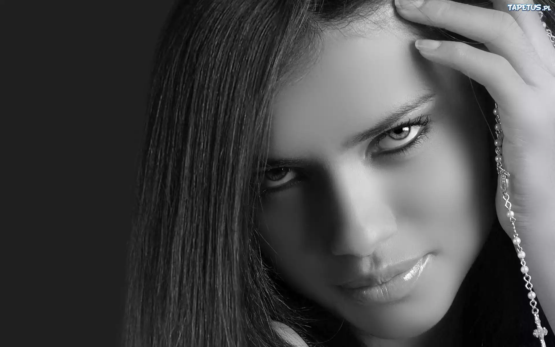 Adriana Lima, Twarz, Czarno, Białe