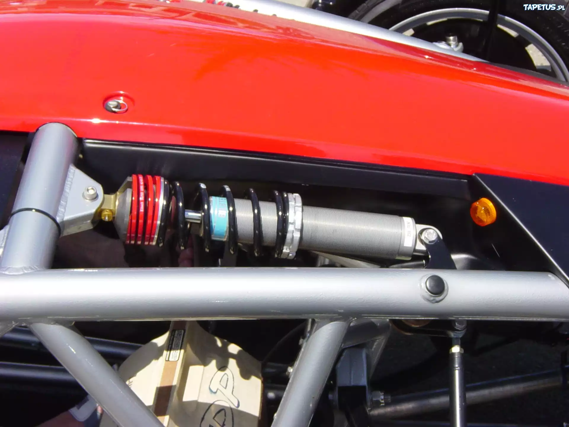 Ariel Atom, Amortyzator, Sprężyna