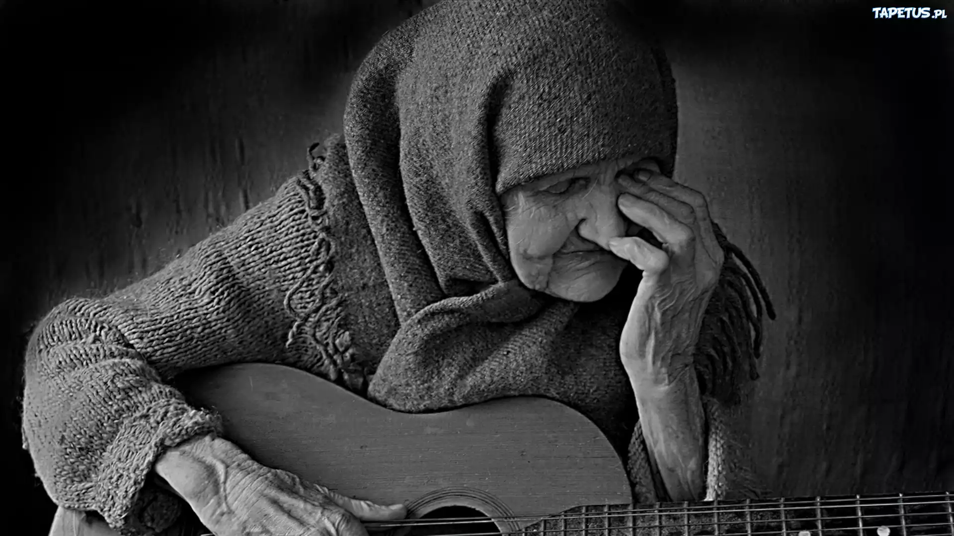 Staruszka, Gitara