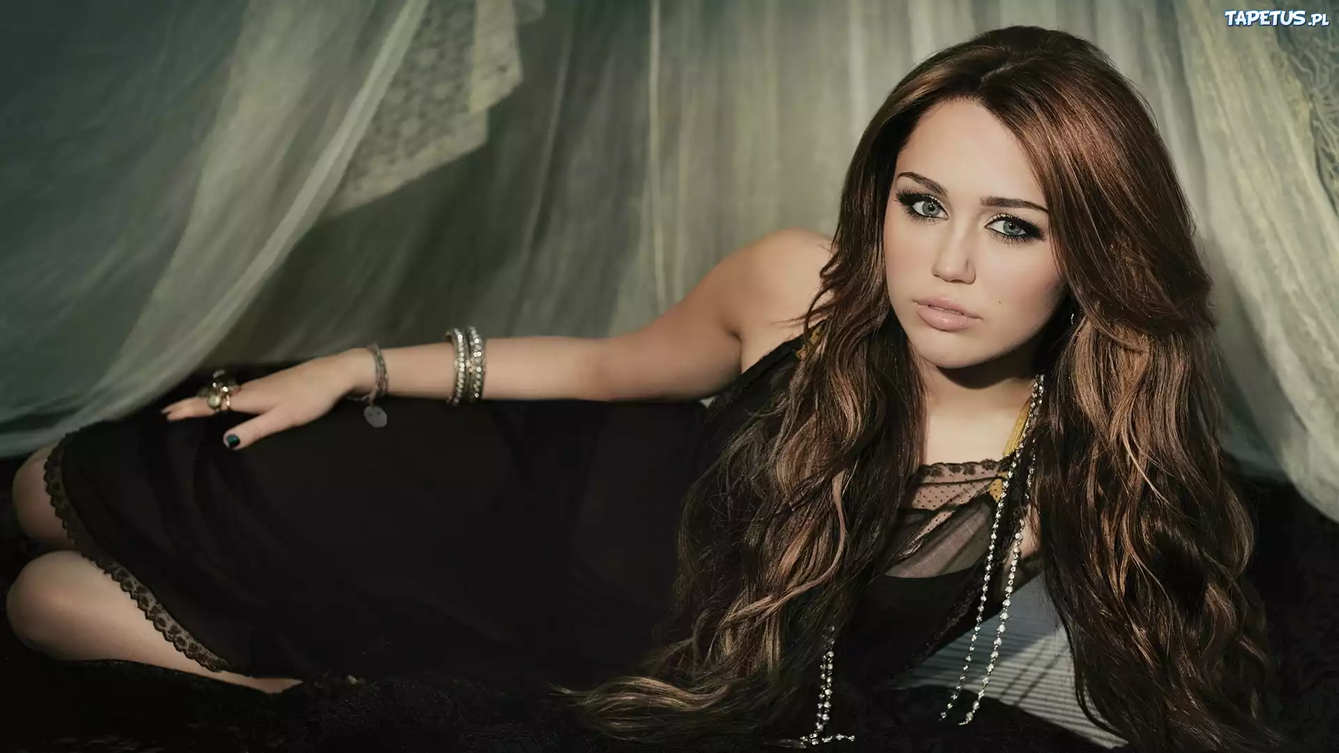 Miley Cyrus, Piosenkarka