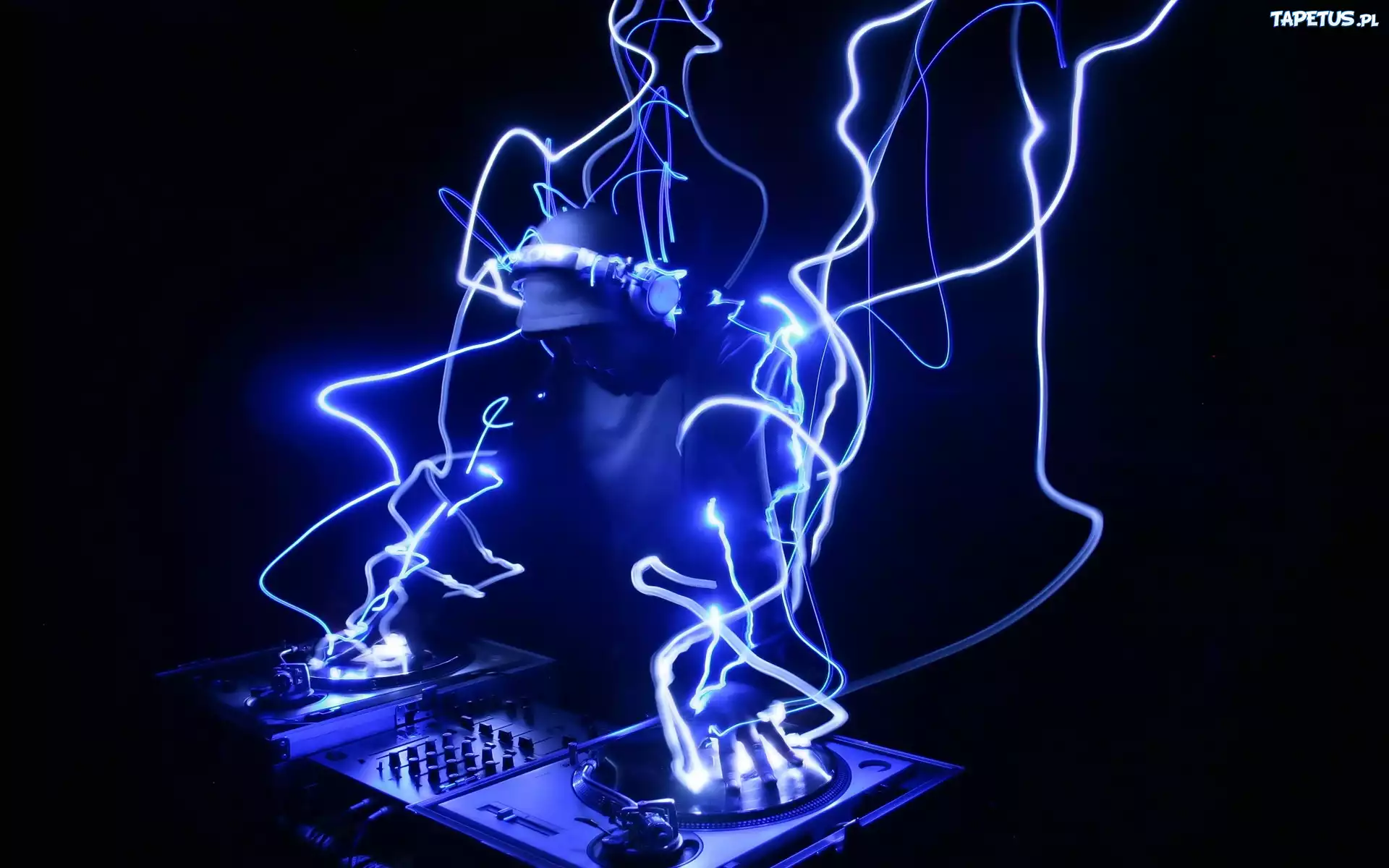 Konsoleta, DJ, Grafika