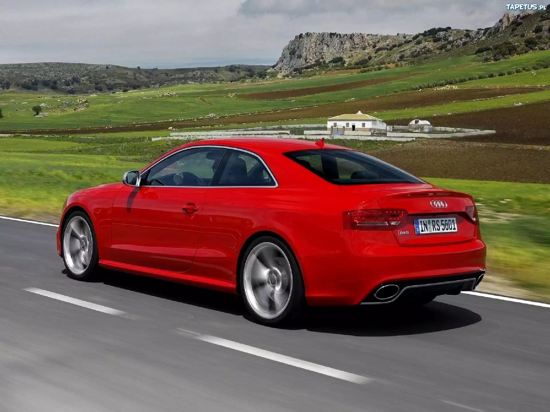 Czerwone, Audi RS5