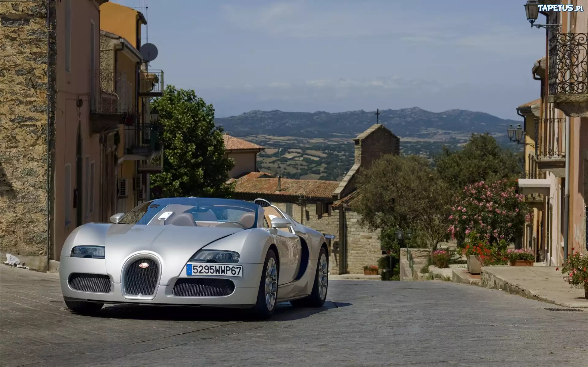 Bugatti, Ulica, Stare, Budowle