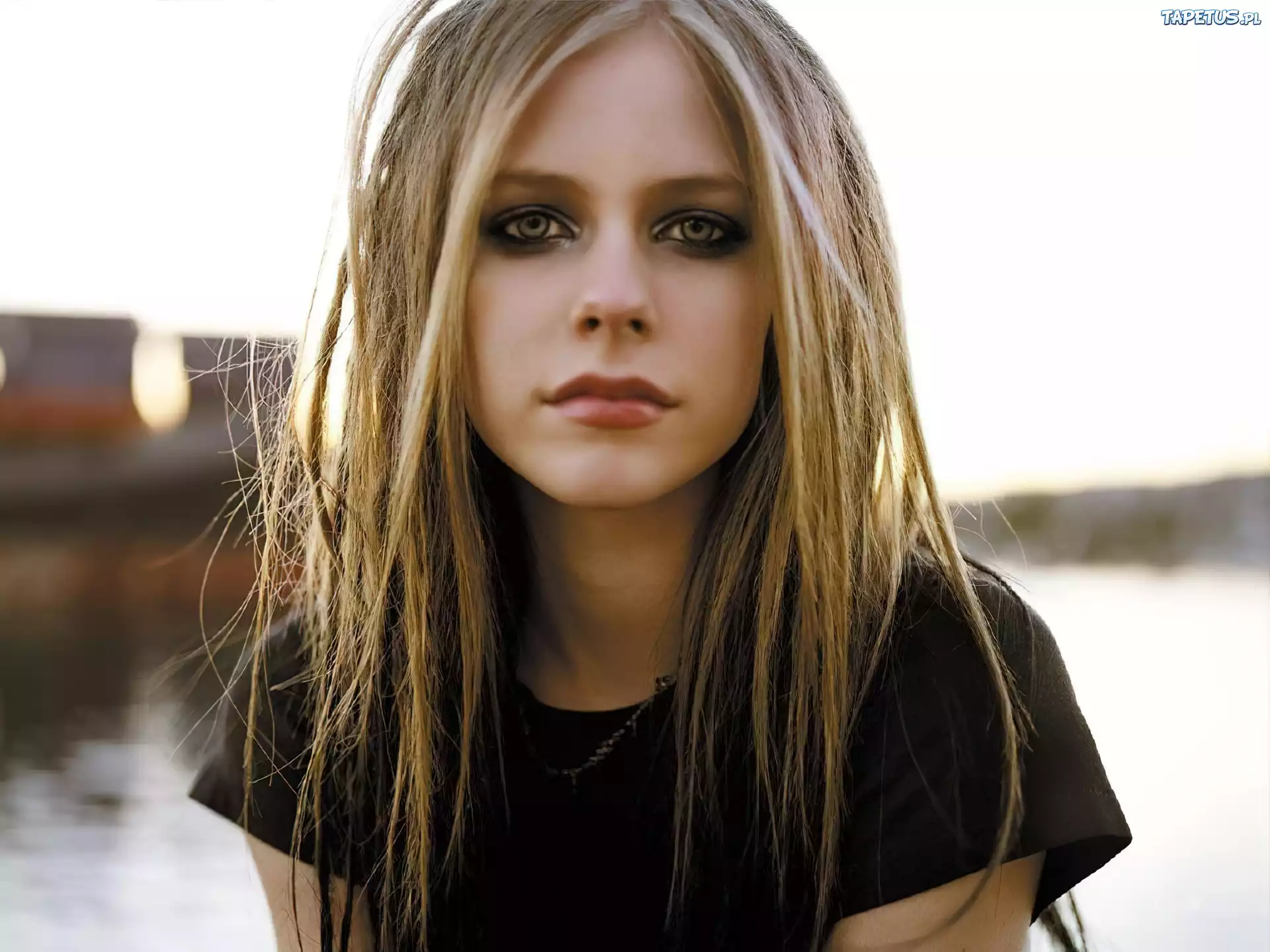 Avril Lavigne, Oczy