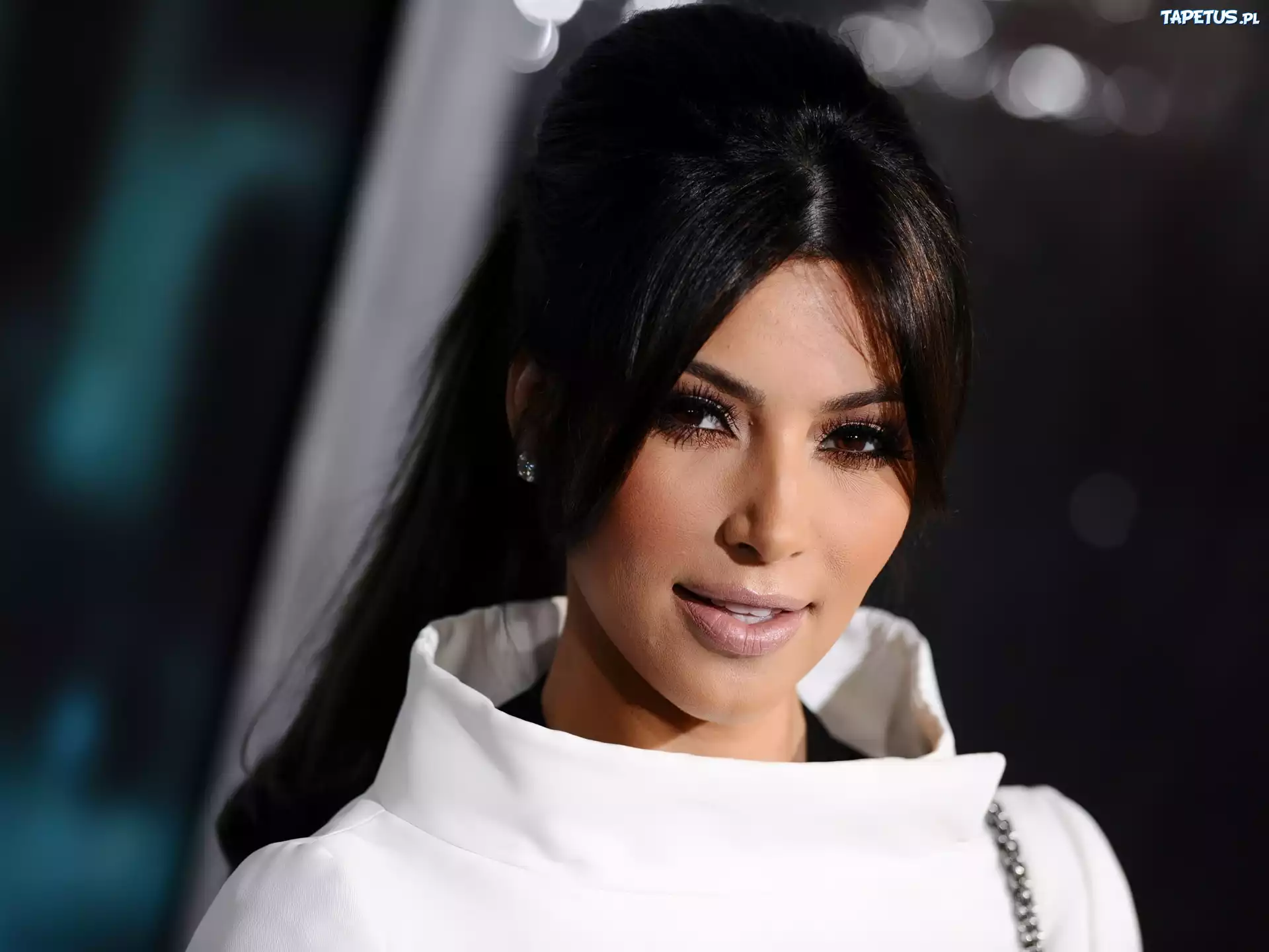 Kim Kardashian, Brunetka, Biały, Płaszczyk