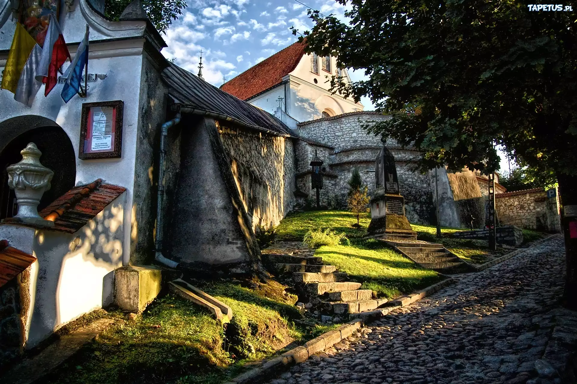 Mur, Trawa, Droga, Drzewo, Schody, Górka