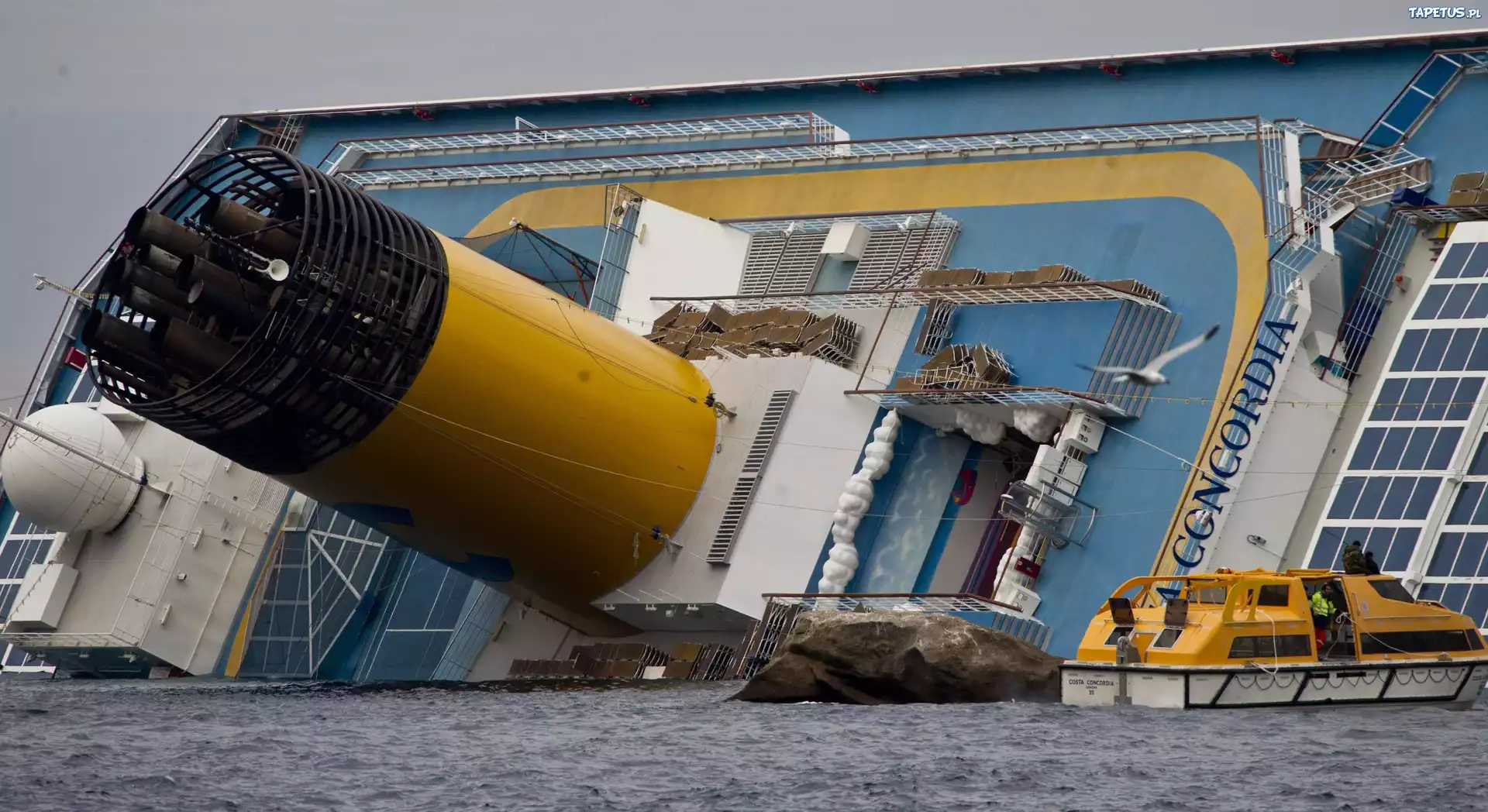 Tonący, Wycieczkowiec, Costa Concordia, Szalupa