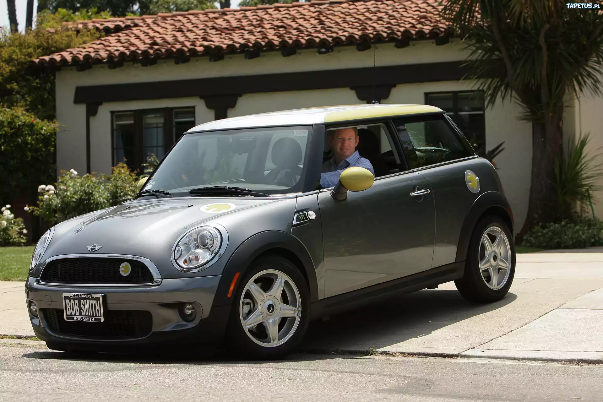 Mini One, Podjazd