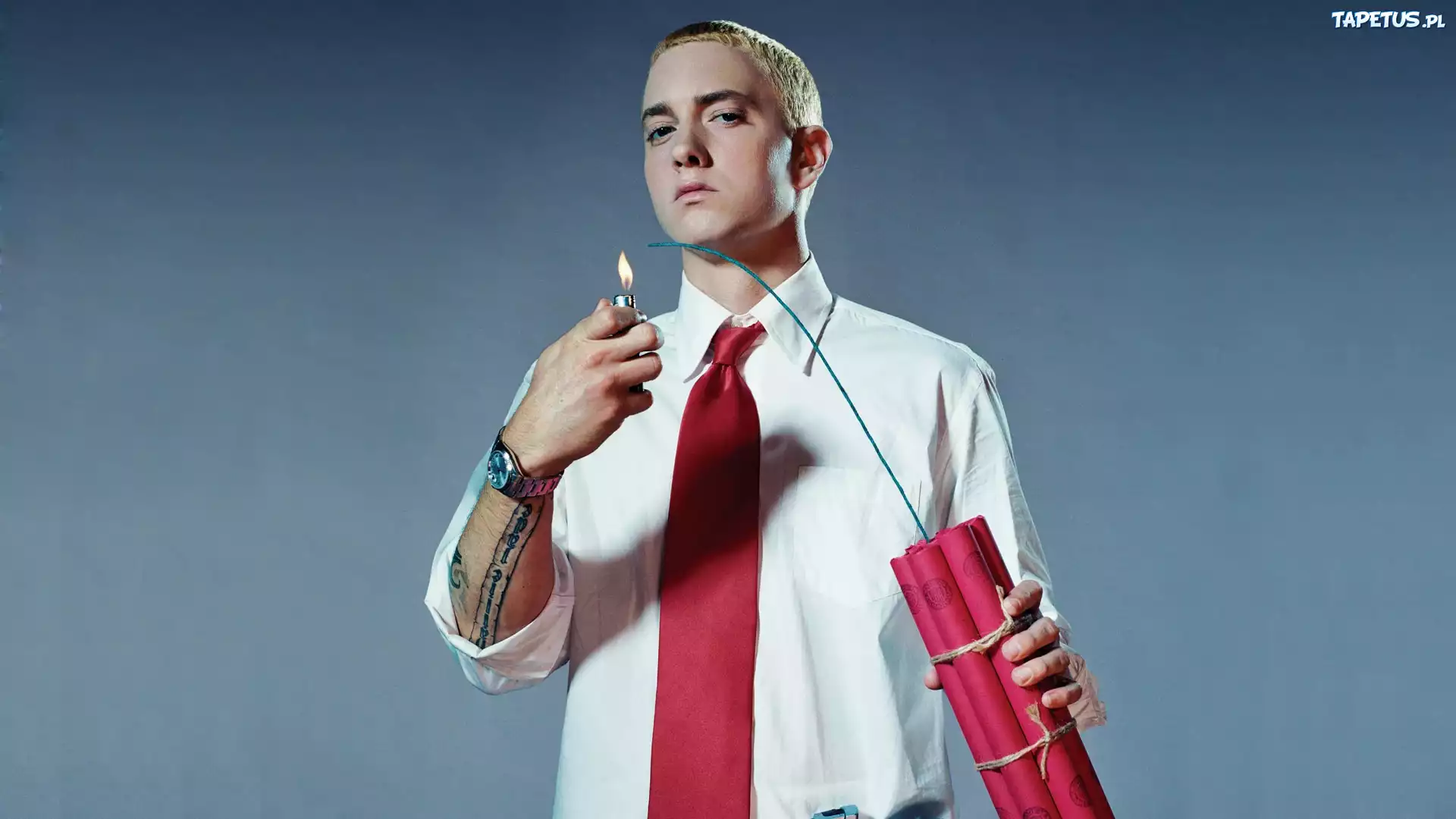 Eminem, Dynamit, Zapalniczka, Krawat