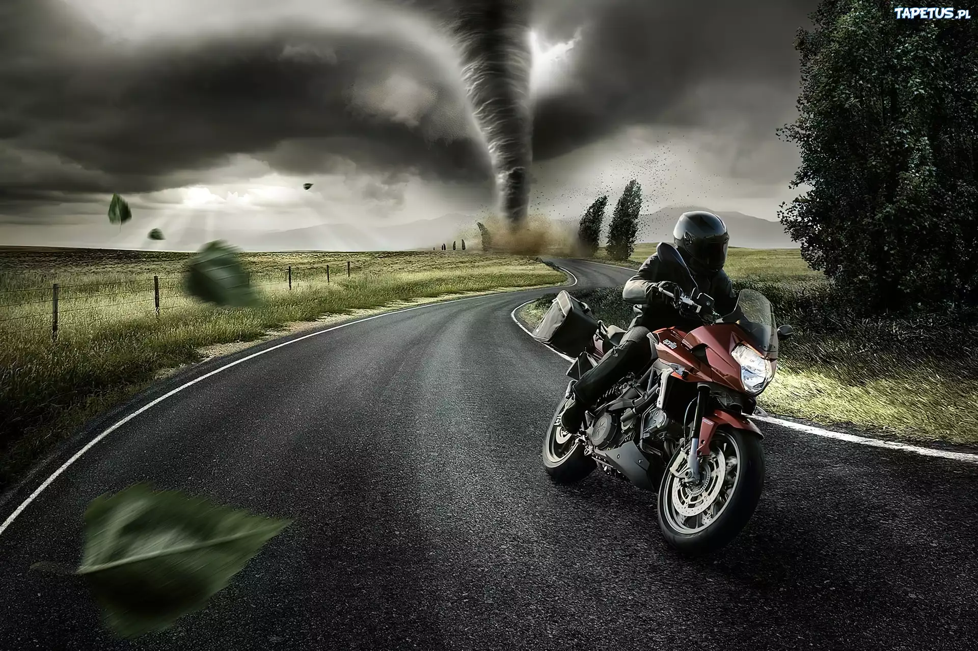 Ucieczka, Przed, Tornadem, Motocykl
