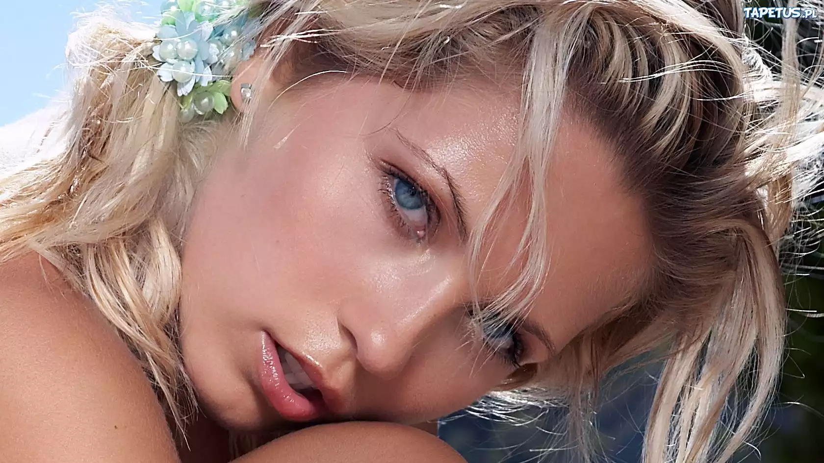Jenni Gregg, Piękna, Blondynka, Twarz