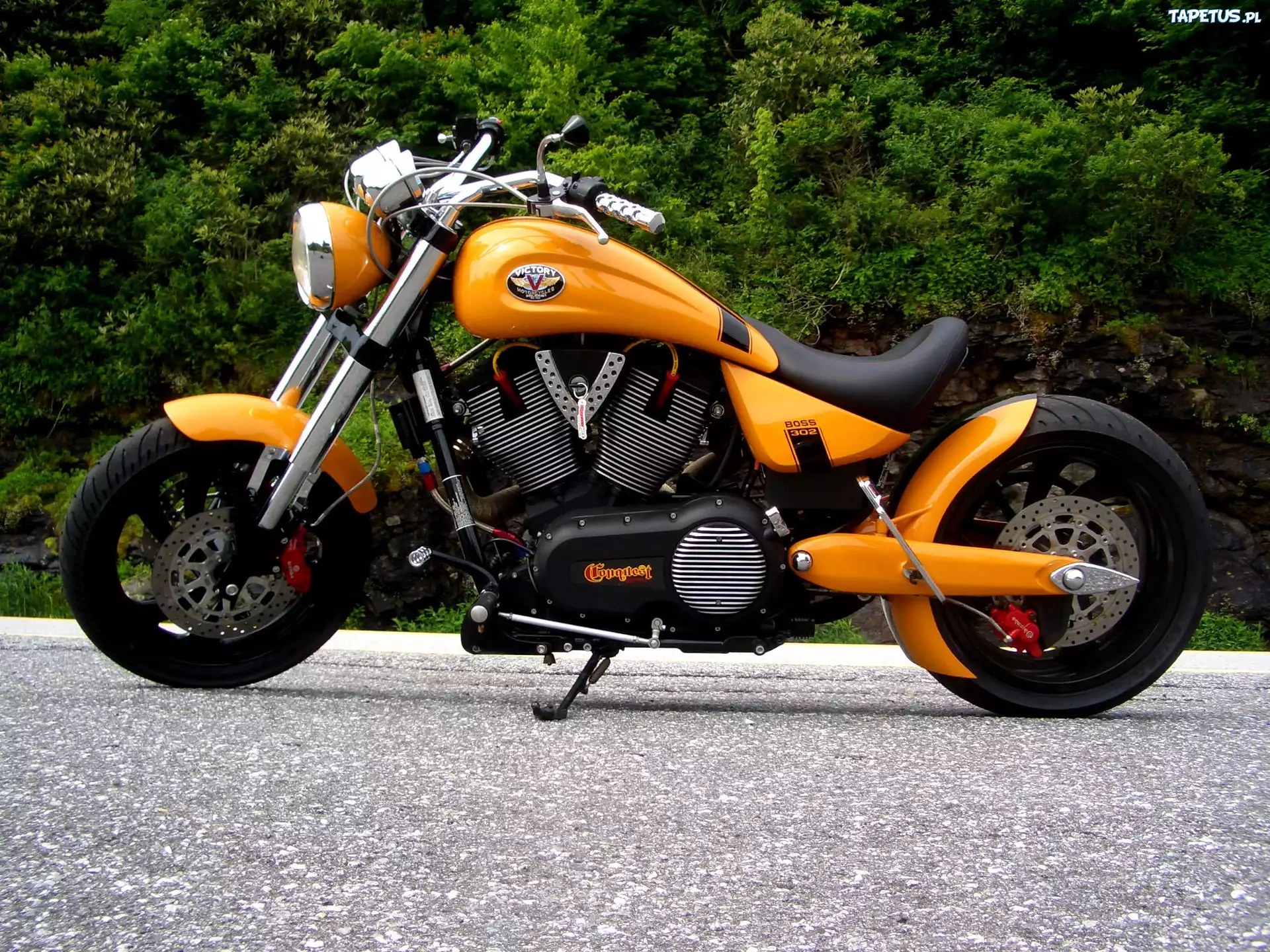 Motocykl, Victory Cross Roads