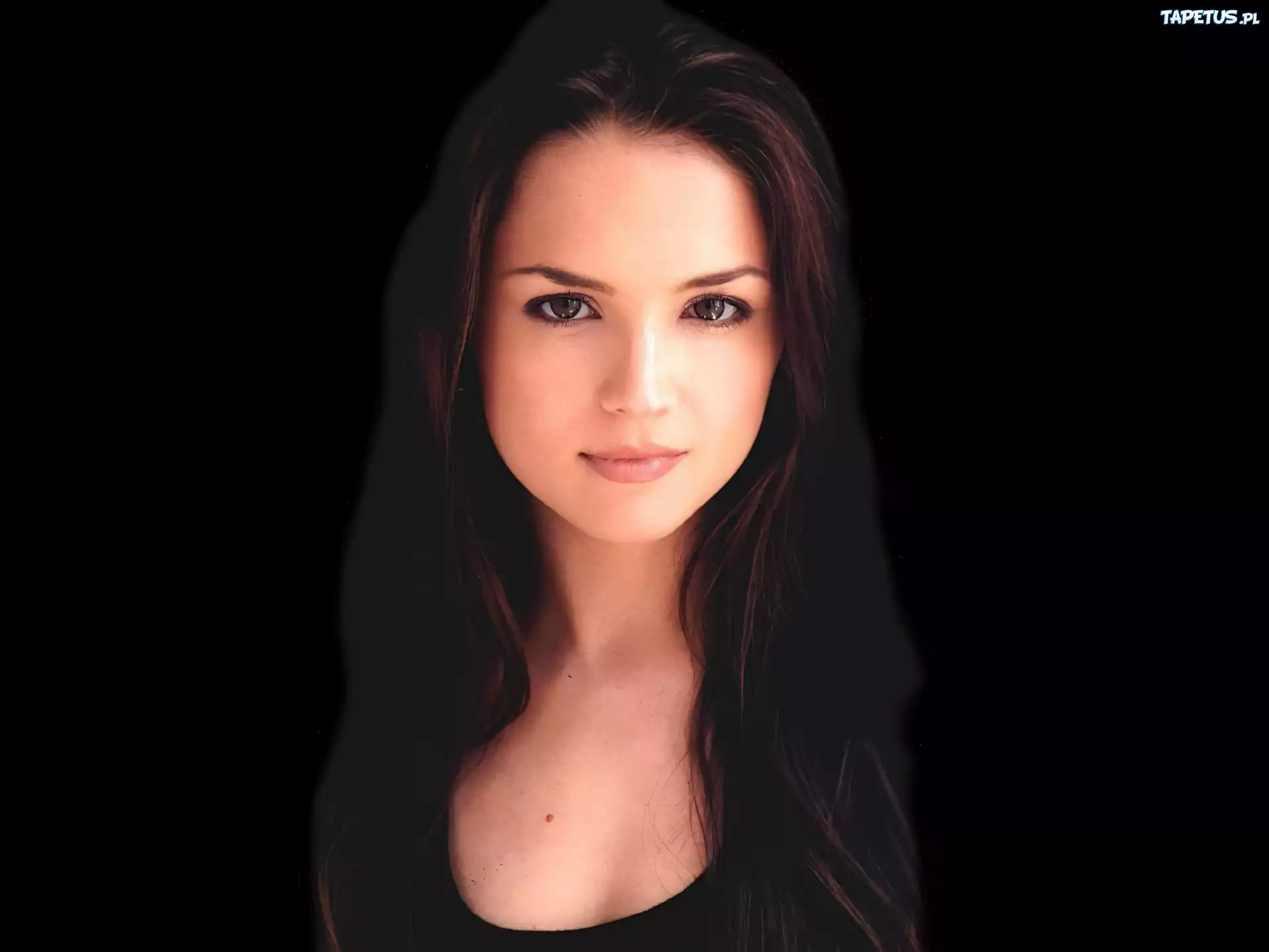 Rachale Leigh Cook, Twarz
