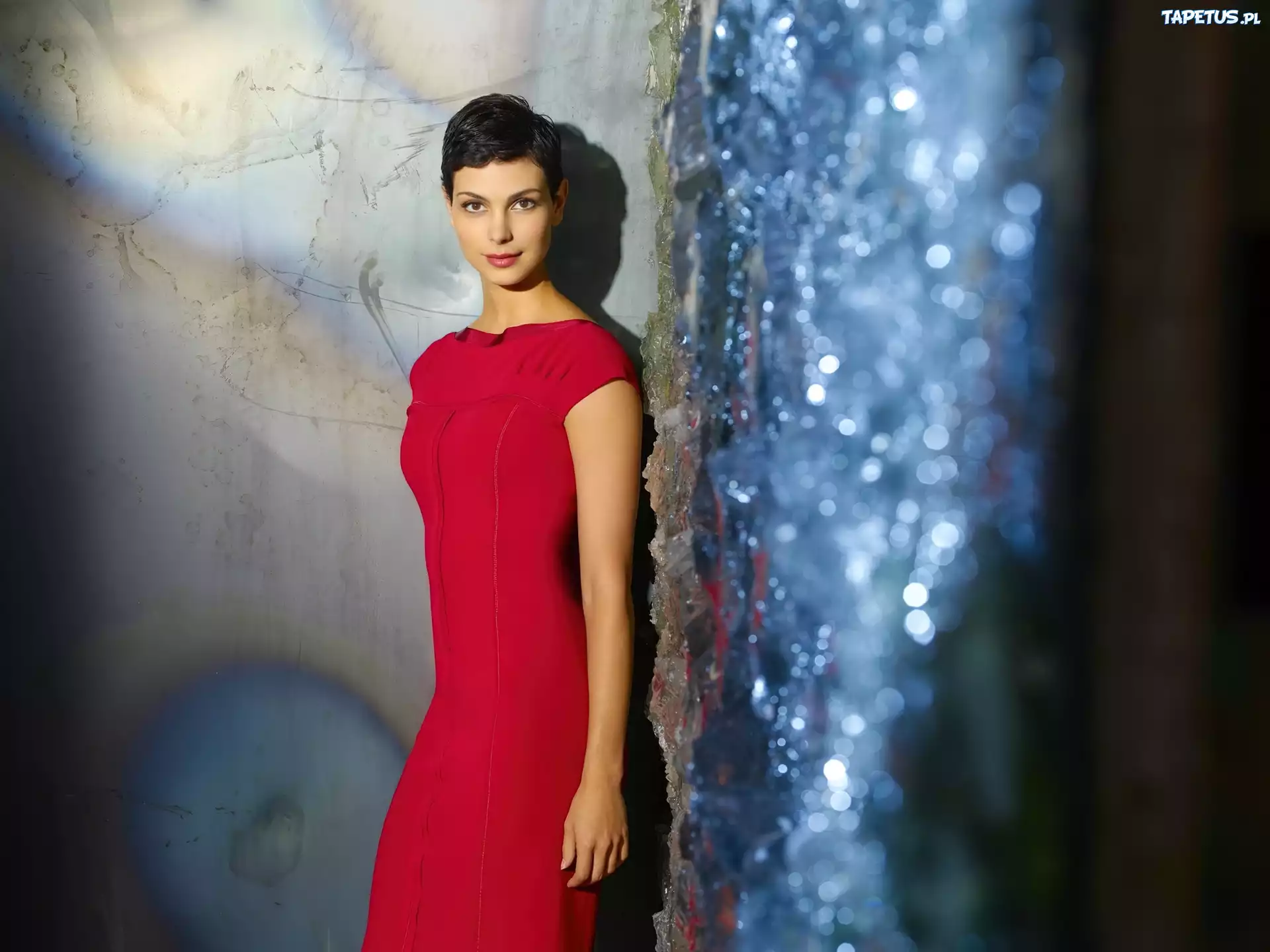 Morena Baccarin, Długa, Czerwona, Sukienka