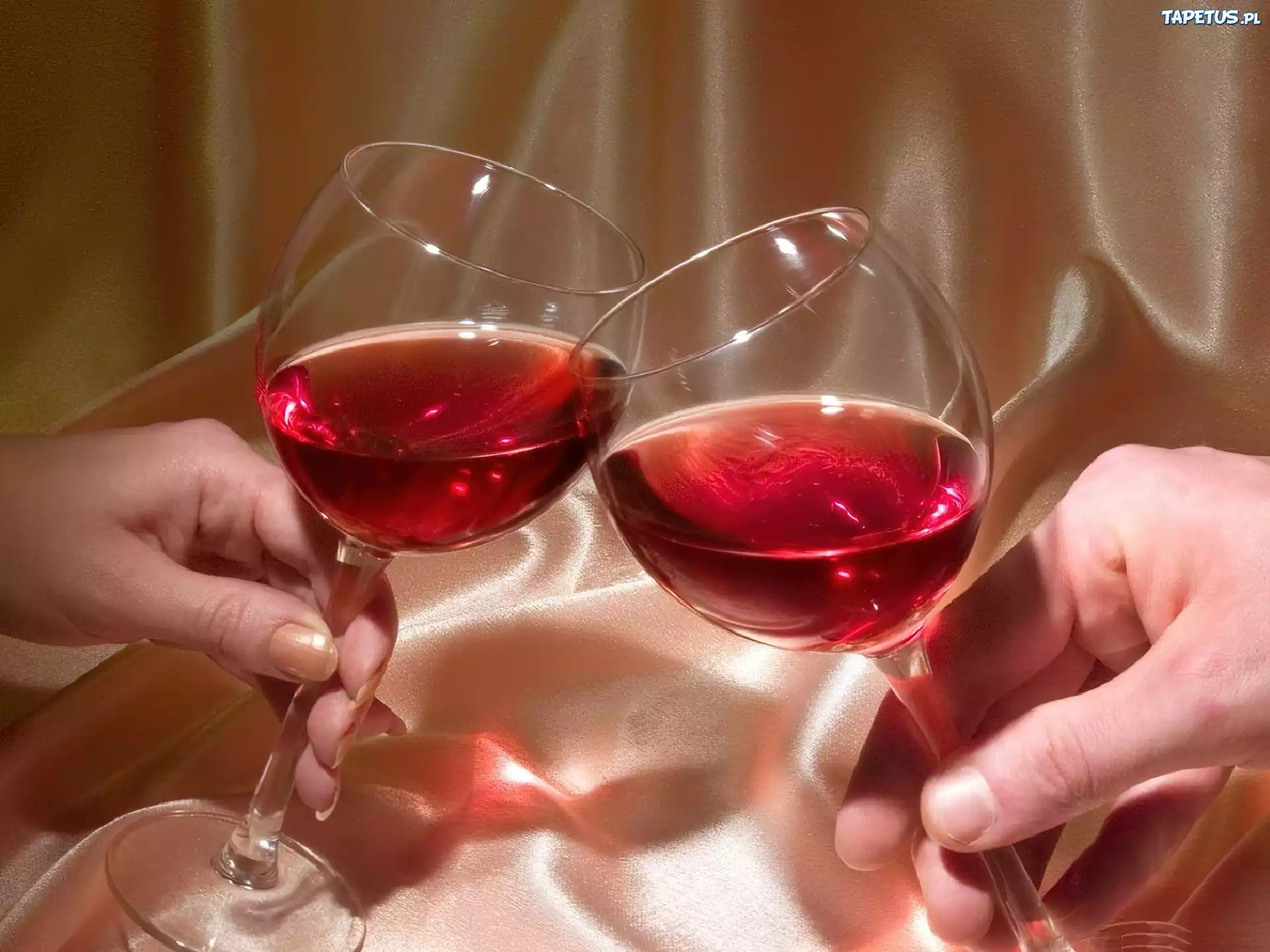 Dłonie, Kieliszki, Wino