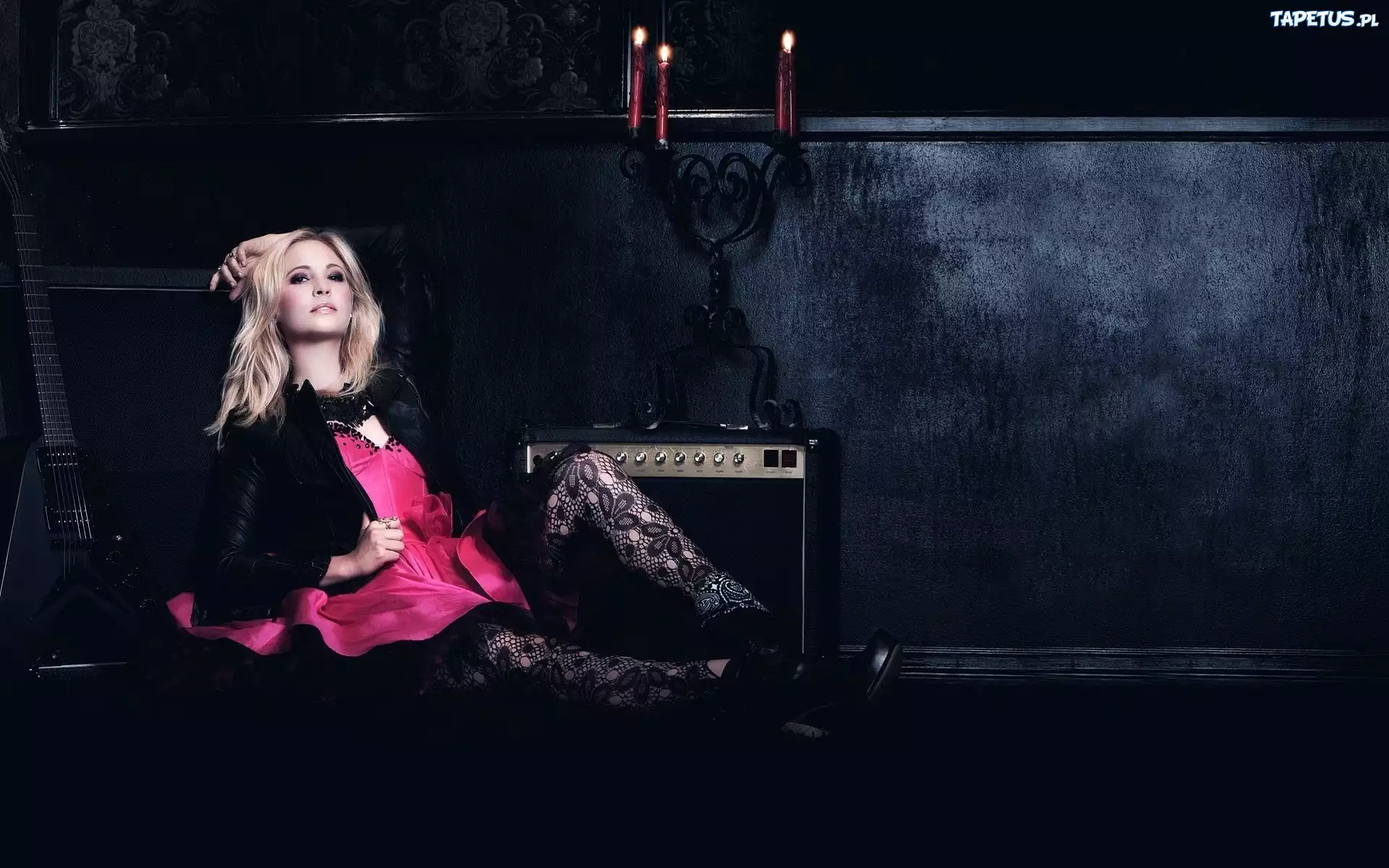 Candice Accola, Różowa, Sukienka, Gitara, Świecznik
