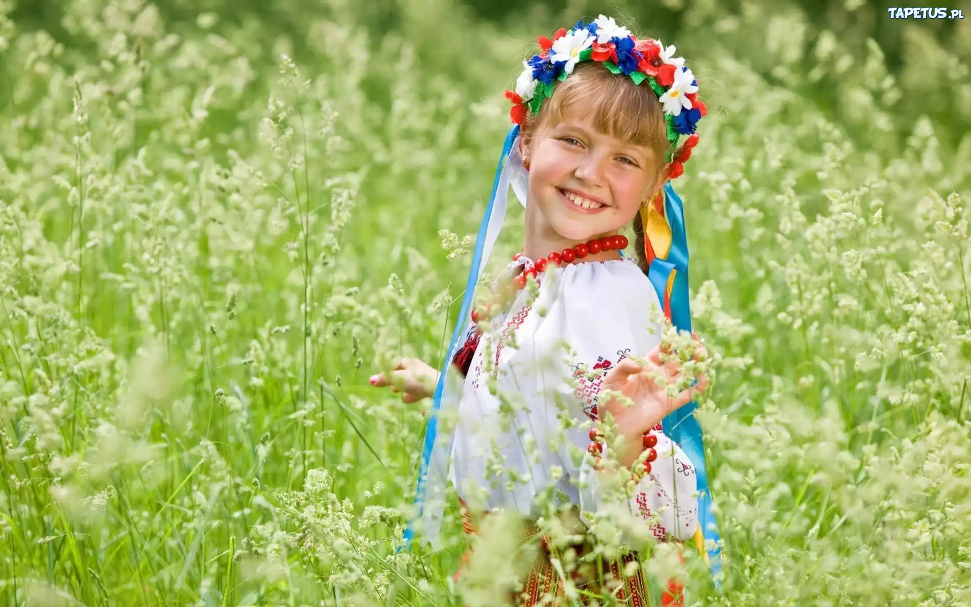 Roześmiana, Dziewczynka, Wianek, Łąka
