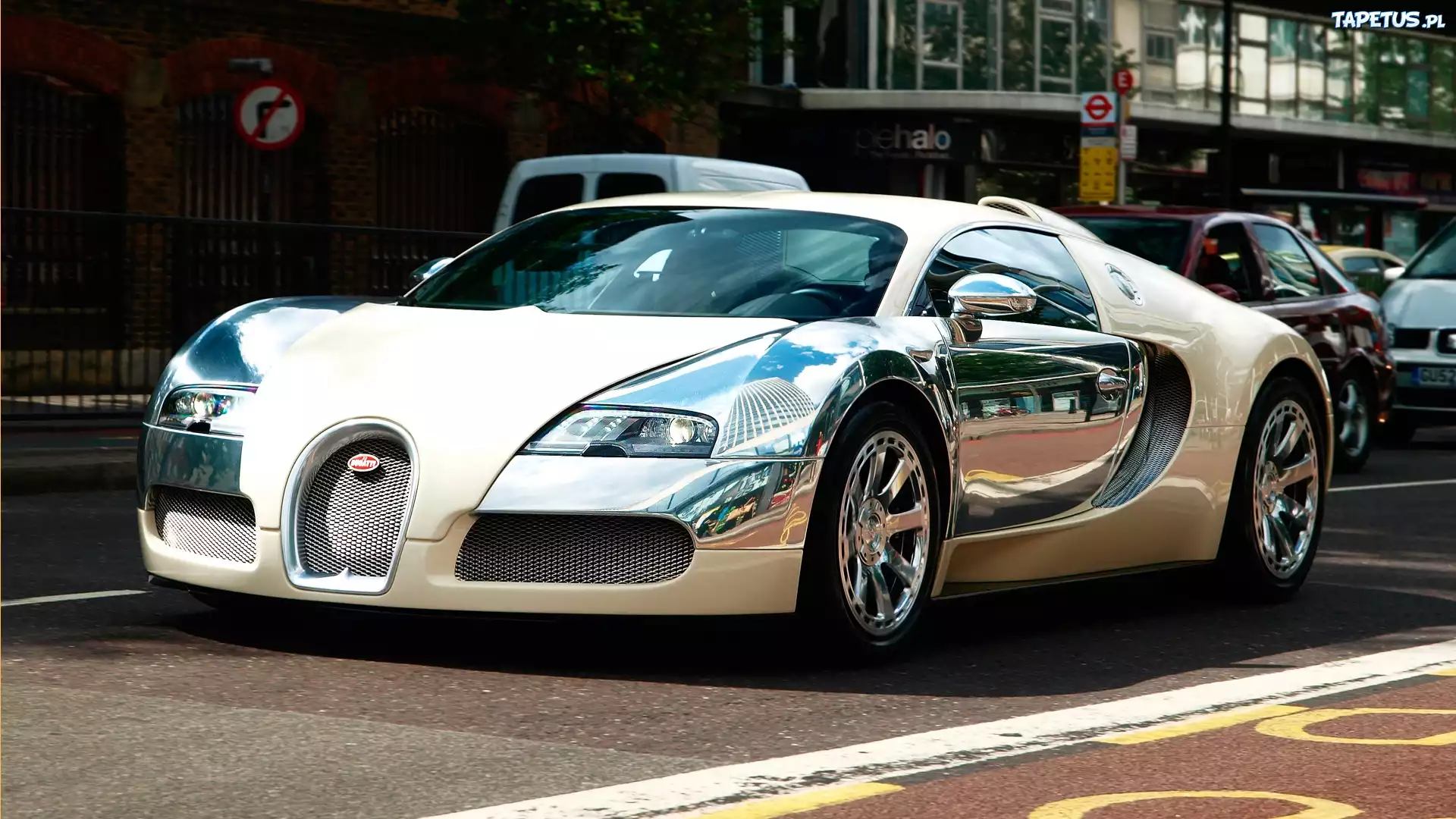 Bugatti Veyron, Ulica