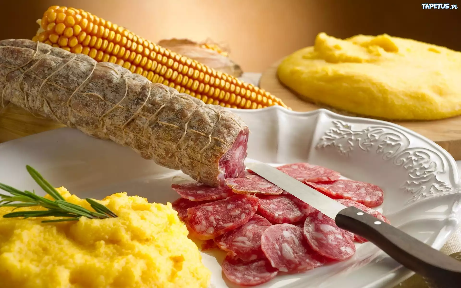 Kiełbasa, Polenta, Kukurydza