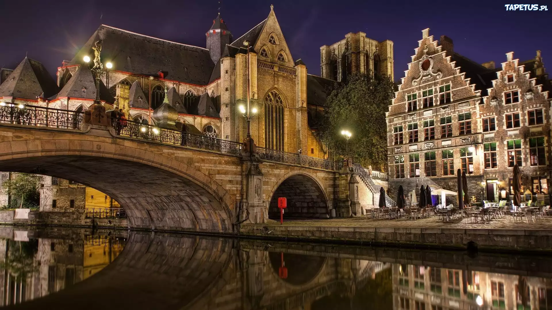 Belgia, Most Św.Michała, Architektura, Kościół