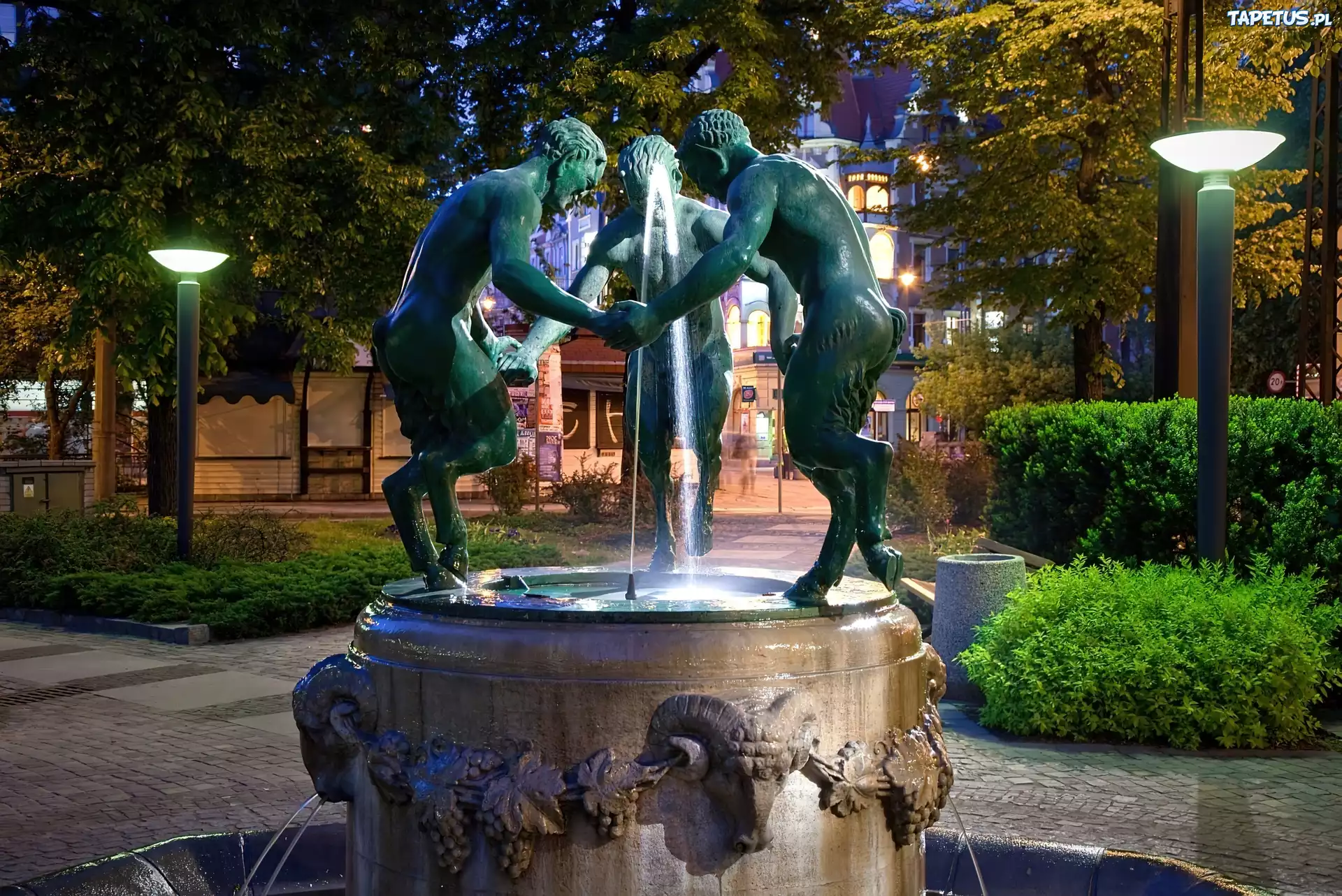 Fontanna, Diabełki, Lampy, Gliwice