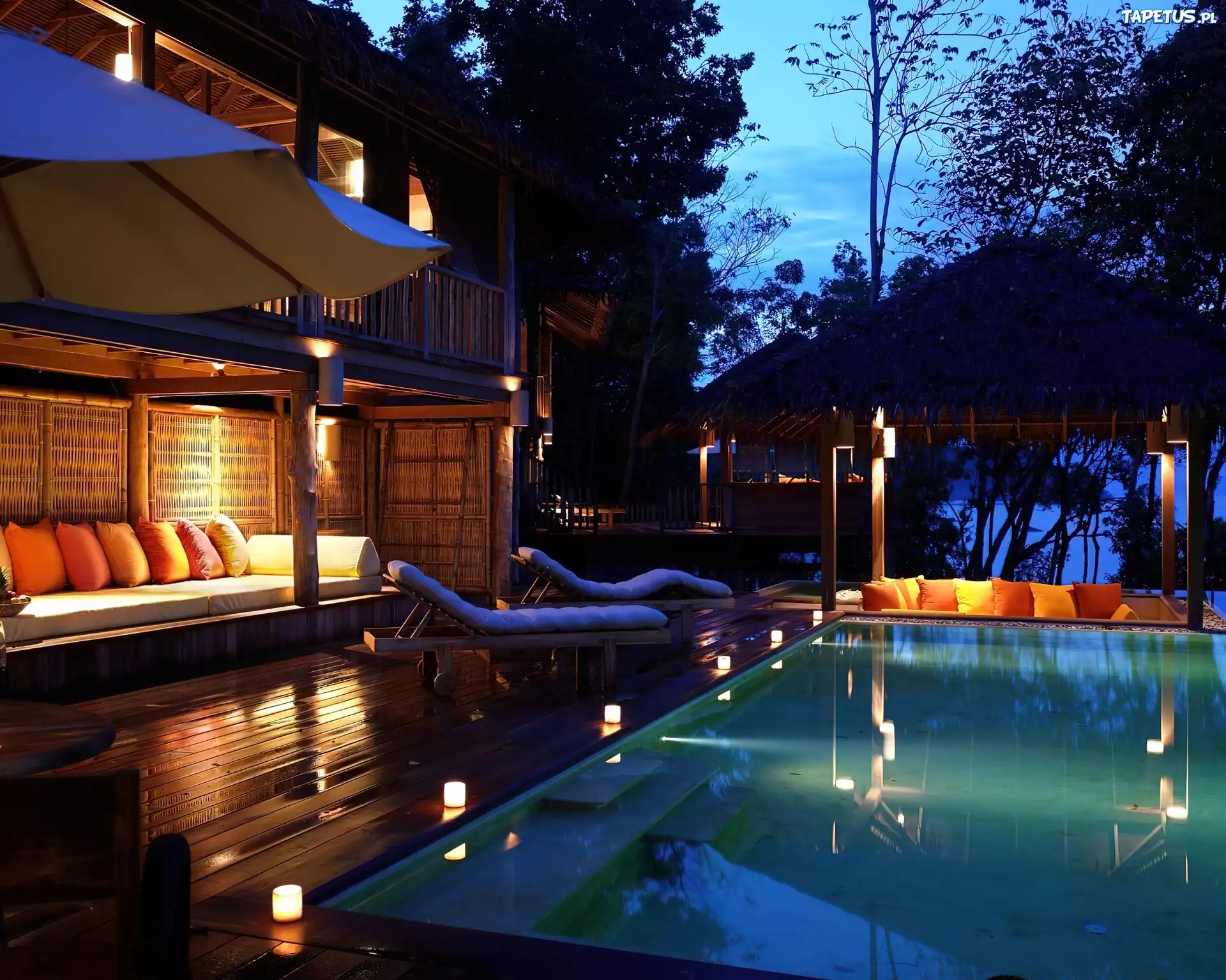 Hotel, Basen