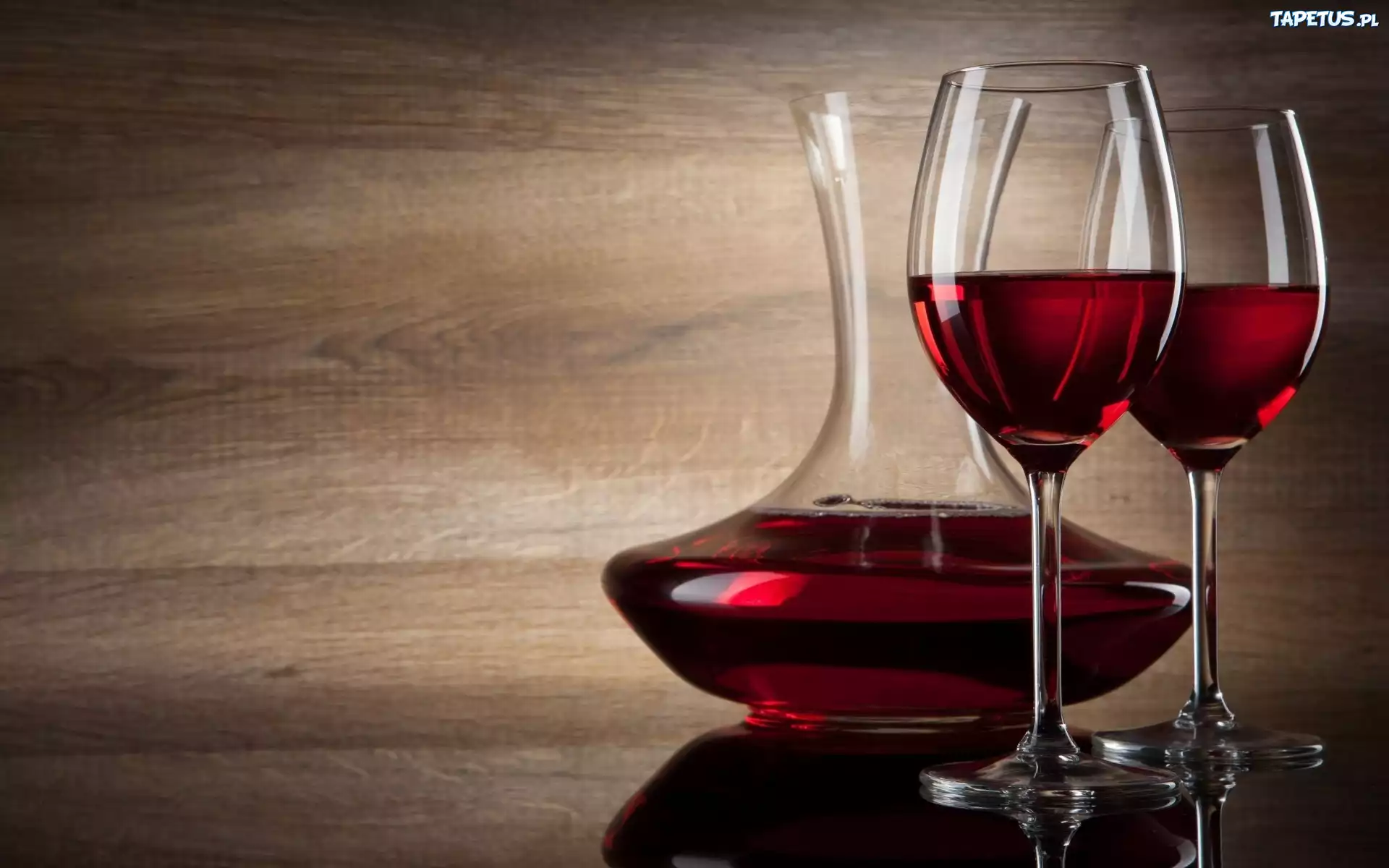 Wino, Karafka, Kieliszki