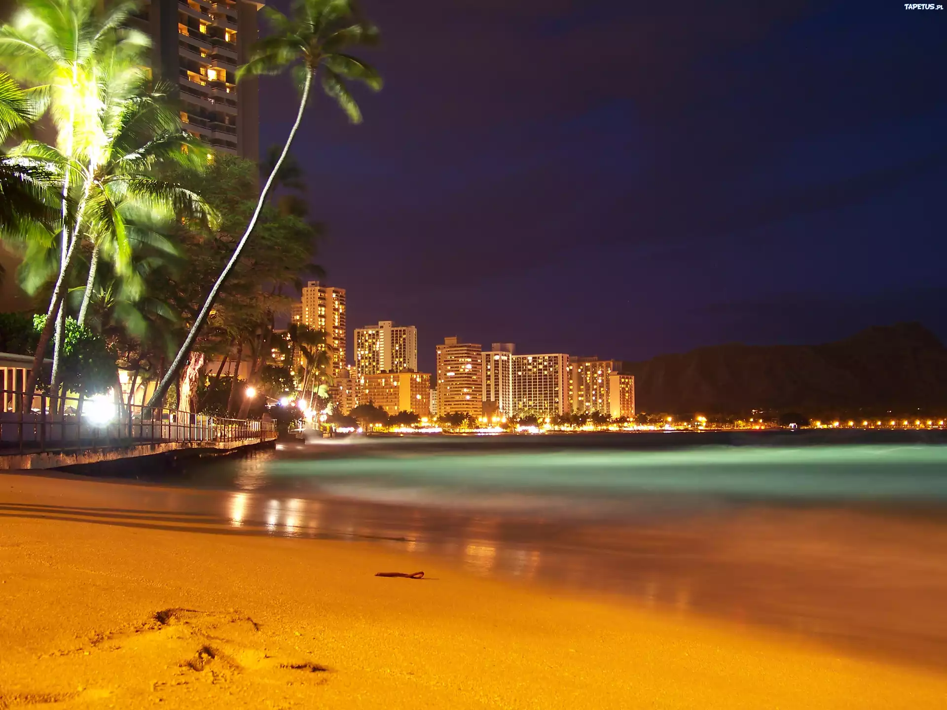 Waikiki, Hawaje, Piasek, Woda, Palmy, Wieżowce