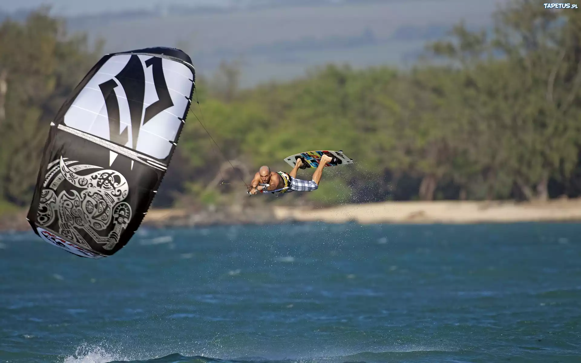 Kitesurfer, Latawiec, Deska