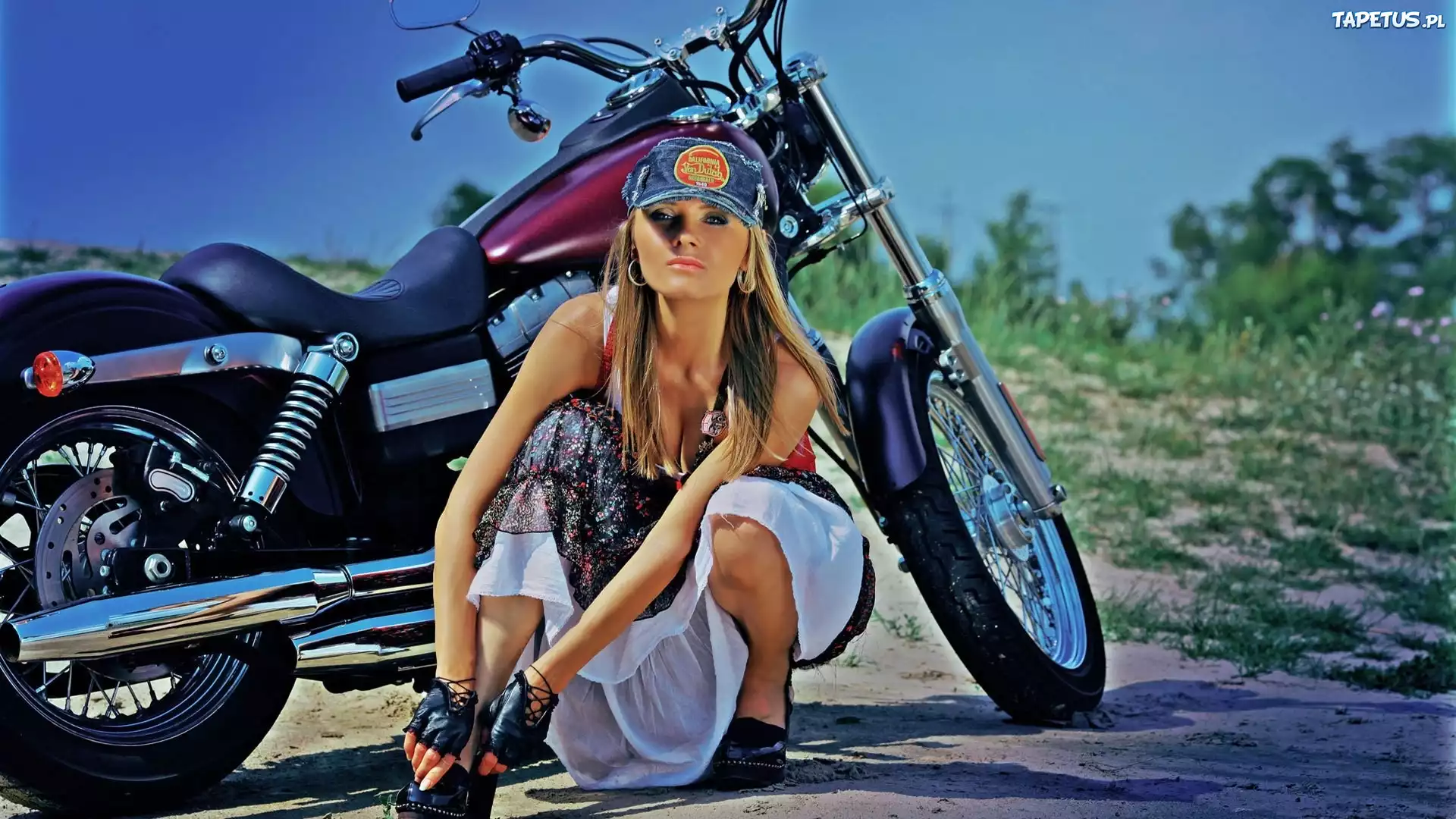 Diana Kuprina, Droga, Motocykl