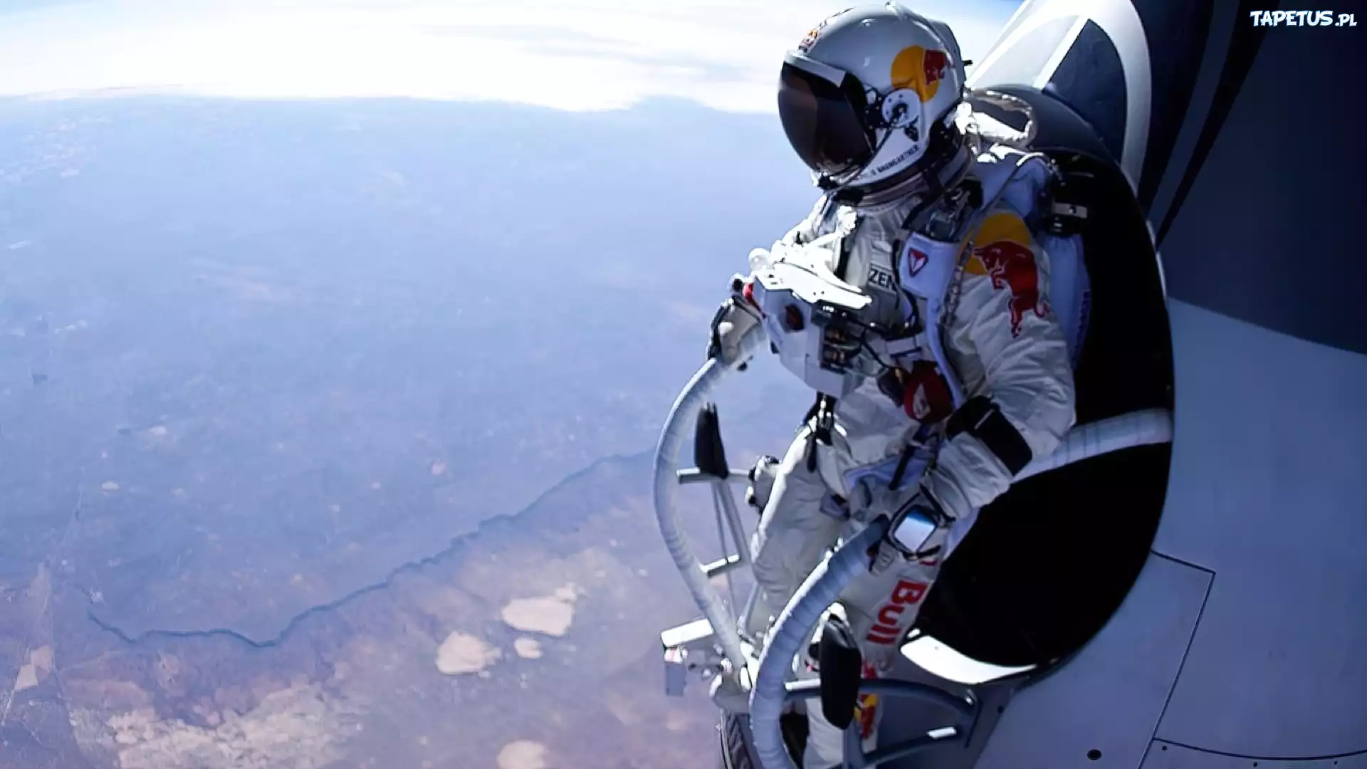 Felix Baumgartner, Kapsuła, Wyjście, Skok
