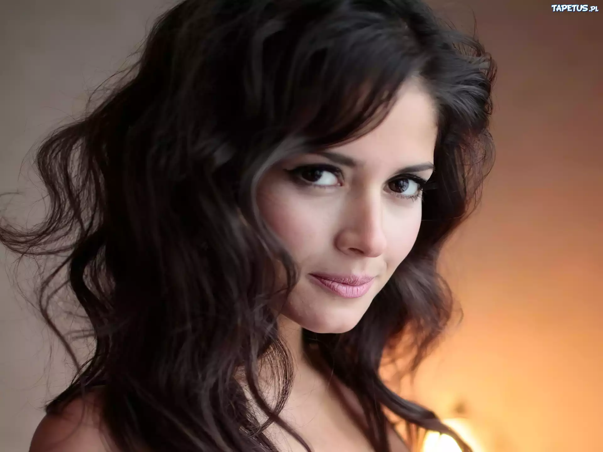 Carla Ossa, Brunetka